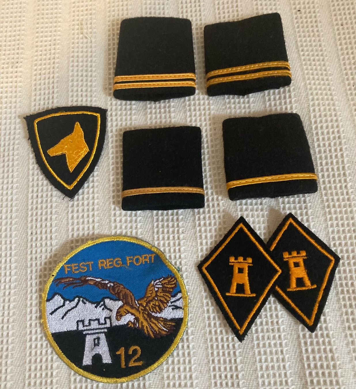 Schweizer Armee Plaketten & Abzeichen: Militaire badge GF – Gebraucht aus Bussigny von JPS06
