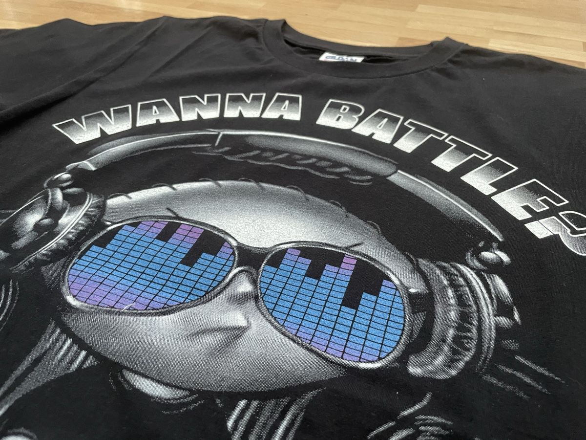 T-shirt: Party T-Shirt – Usato da Tägerwilen venduto da Shaimaa