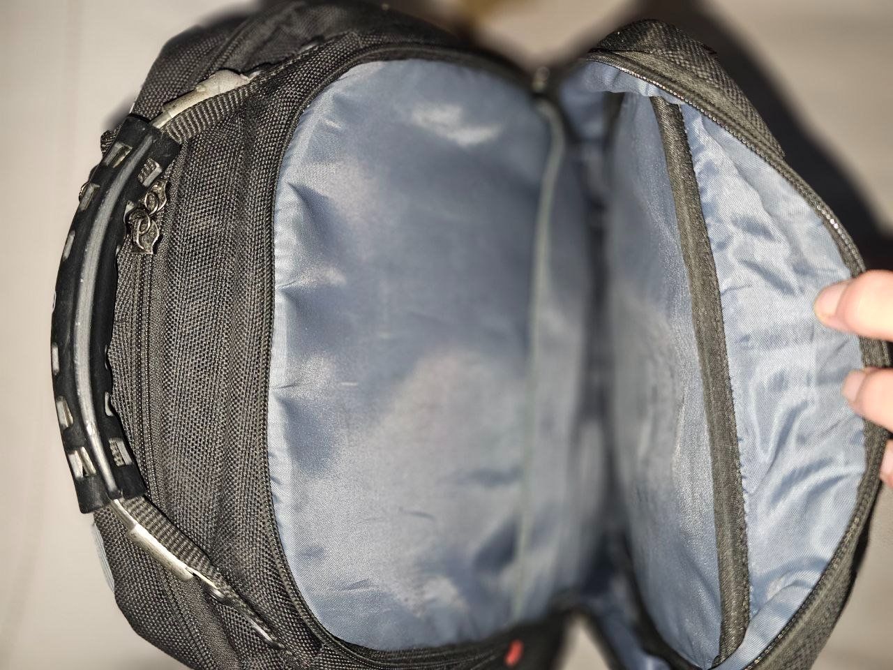 Wenger Rucksäcke: Wenger Rucksack schwarz grau – Gebraucht aus Vira (Gambarogno) von zaubernuessli 3