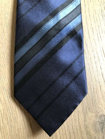 Krawatte blau gestreift 100% Seide