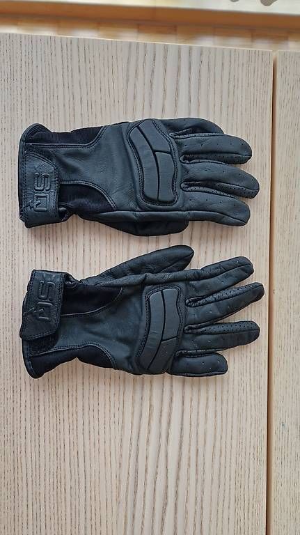 Handschuhe & Handstulpen: Neue SQ Leder-Motorradhandschuhe Grösse S – Gebraucht aus Winterthur von lorenabrunner