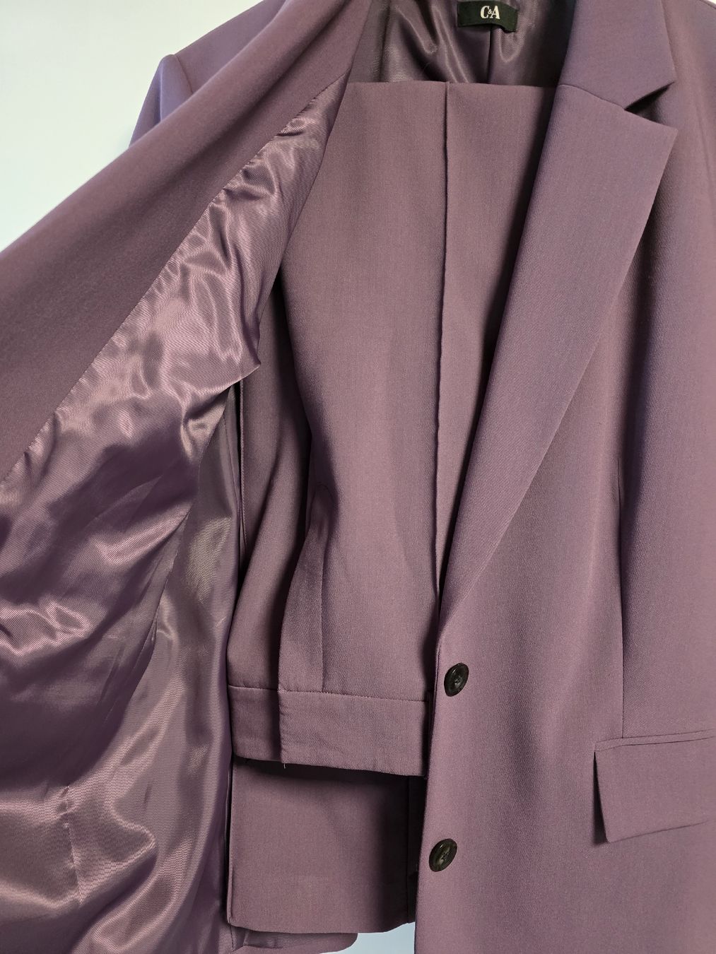 C&A Completi & Tailleur: Purple C&A Suit Blazer & Trousers Set - Spring Style – Nuovo (secondo la descrizione) da Volketswil venduto da mic_27b5 1