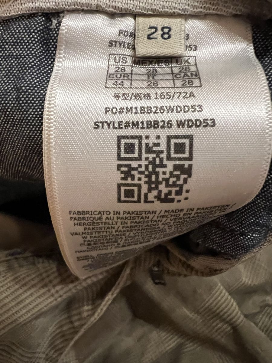 Guess Pantaloni: Hosen Gröss 28 – Usato da Herisau venduto da YOLO76 3