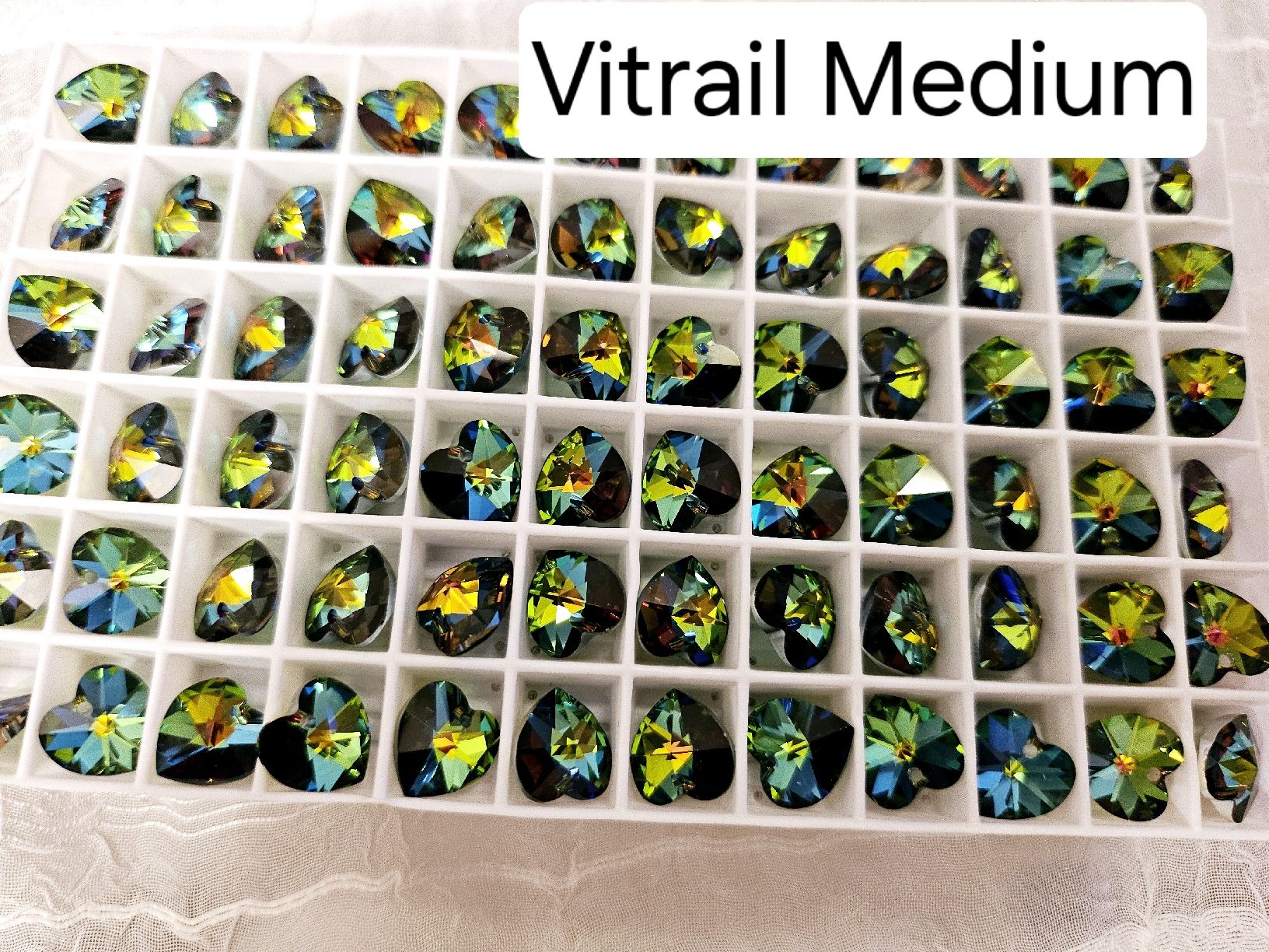 Perle (finte): Funkelnde Swarovski Herz Perlen 10.3x10.0 mm – Nuovo e nell'imballaggio originale da Dietikon venduto da Eleda 1