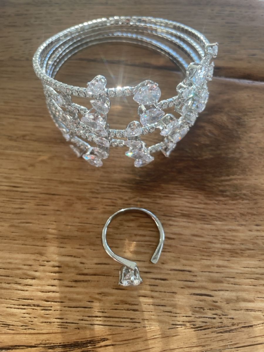 Bracelets: Kristall-Armband und Ring – D'occasion à Bottmingen par Leela2 2