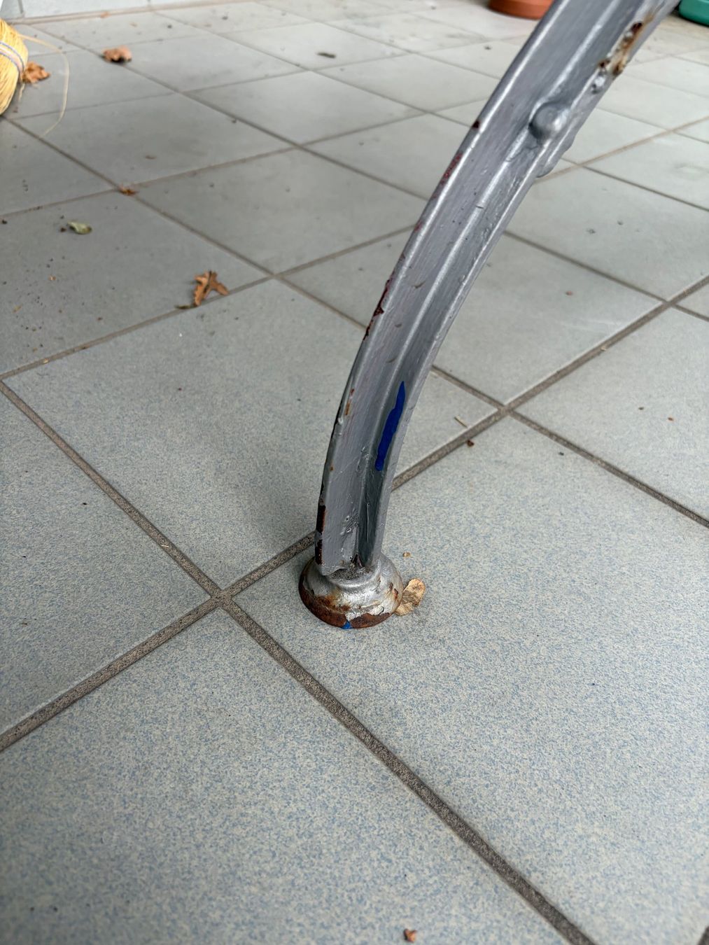 Tavoli: Schöner Gartentisch aus Metall – Usato da Zürich venduto da sulzberg 4