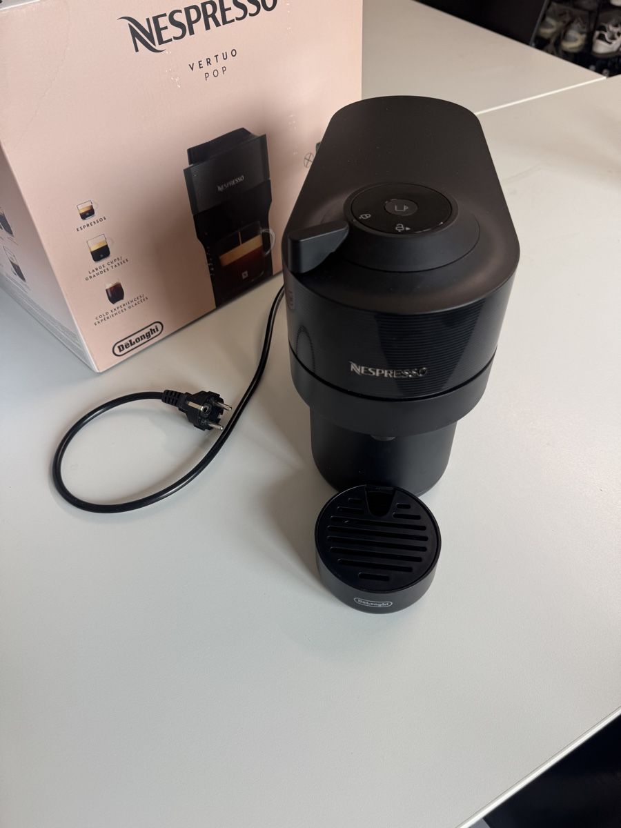 Nespresso Kaffeemaschinen & Espressomaschinen: Nespresso coffee machine (Vertuo pop) – Neu (gemäss Beschreibung) aus Genève von che_v9mq 3