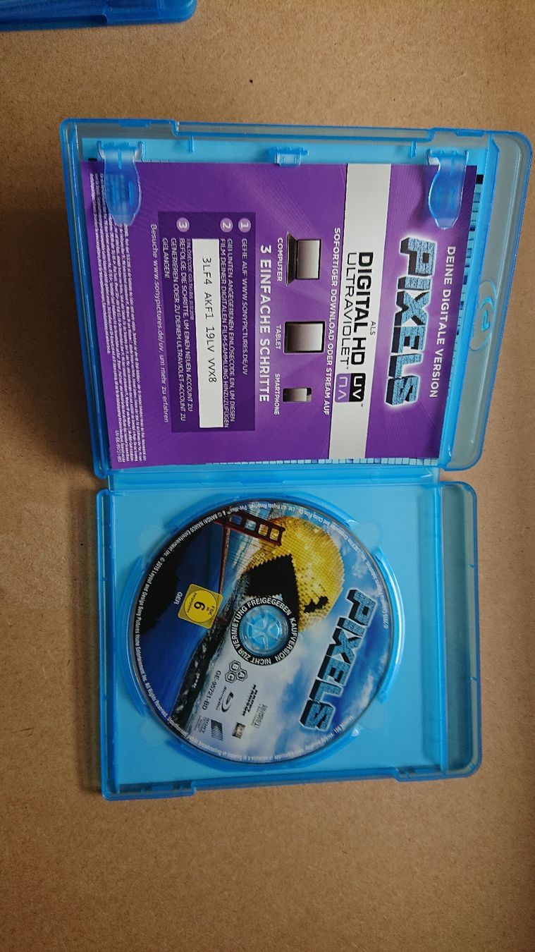Tous les DVDs: Pixels - Der Film auf Blu-Ray - – D'occasion à Chur par FreakofRarity 2