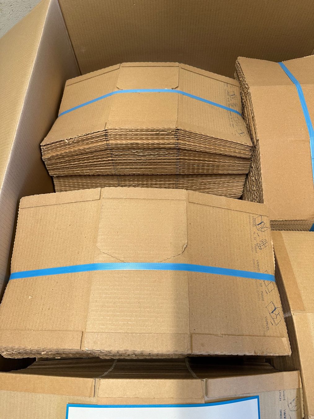 Buste & buste per spedizione: Karton Verpackungen / Versandtasche A4 / A3 je 75Stk – Nuovo e nell'imballaggio originale da Thalwil venduto da Wilhelm85 1