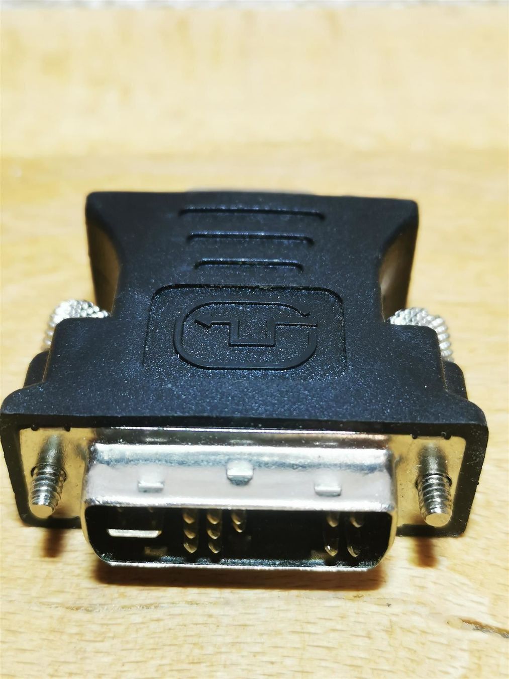 Unità & Adattatore: VGA- DVI Adapter – Usato da Buchs ZH venduto da Sutoris 1