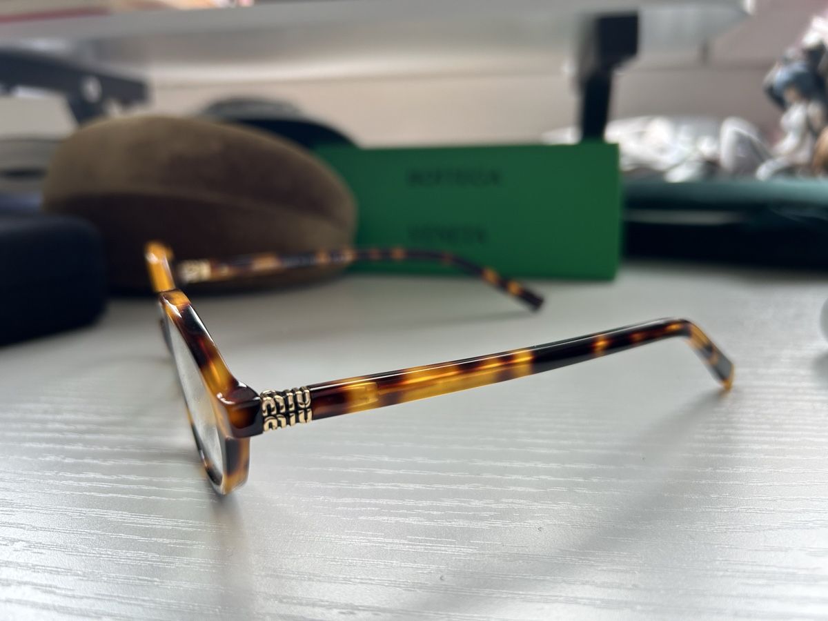 Miu Miu Occhiali & Lenti: Miu Miu Glasses, Tortoise shell, Vintage Style Frames – Usato da Zürich venduto da redcoatcuntmovie 1