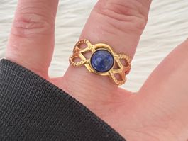 Bague plaquée or avec lapis lazuli
