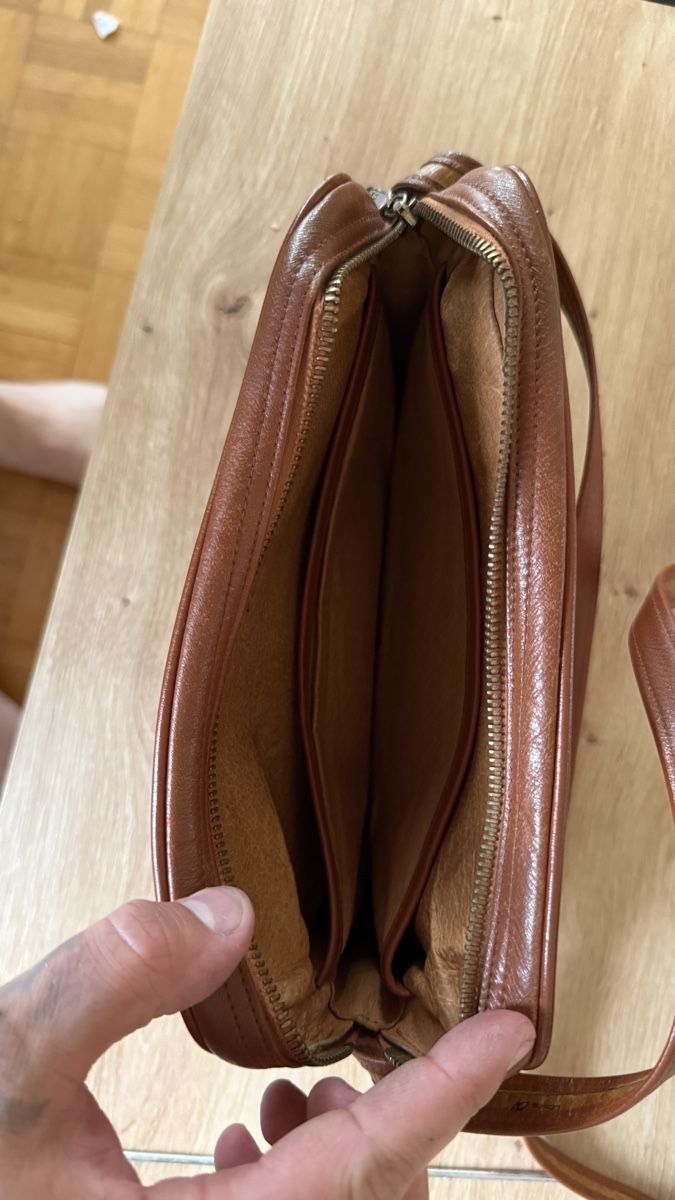 Mcm Borse: Original Vintage MCM Crossbody Bag  – Usato da Basel venduto da dafal4059 3