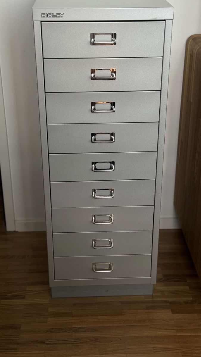 Kommoden: BISLEY Metallbüromöbel aus 1998 – Gebraucht aus Wiesendangen von Decorior 1