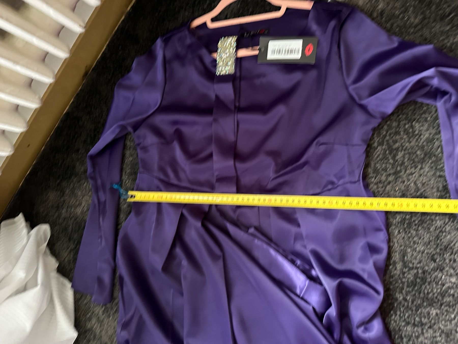 Kleider: Abendkleid Lilla Satin Neu – Neu und originalverpackt aus Zürich von Drago670 4