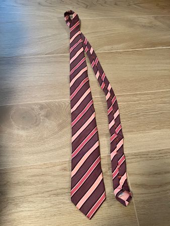 dunkelrot-gestreifte Krawatte, made in Italy