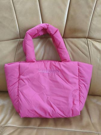Original HUDA BEAUTY "Lip Bag", Leuchtendes Pink