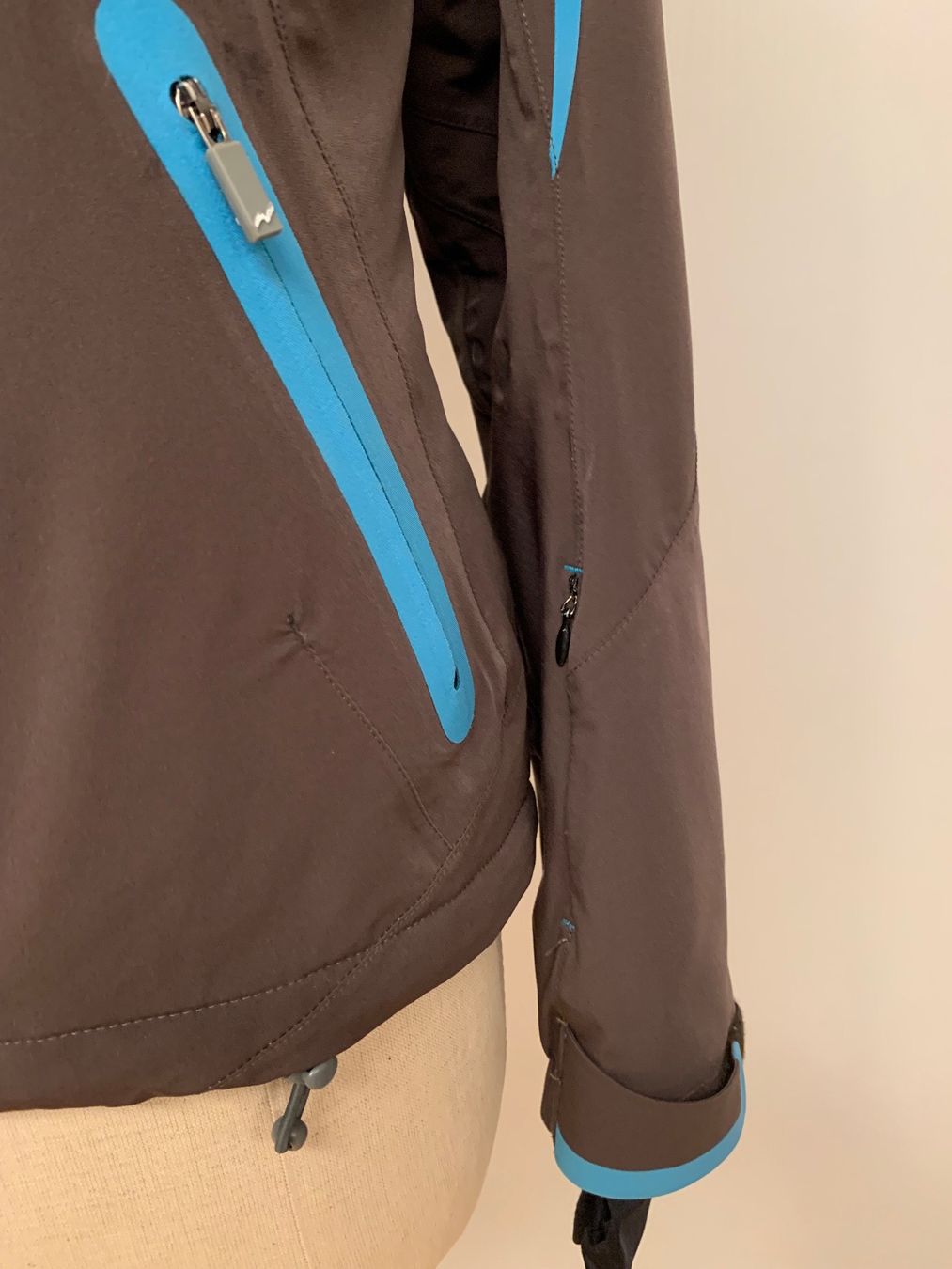 Mountain Force Pantaloni: Skijacke Mountain Force Gr 36 – Usato da Oberweningen venduto da Jogi2 1