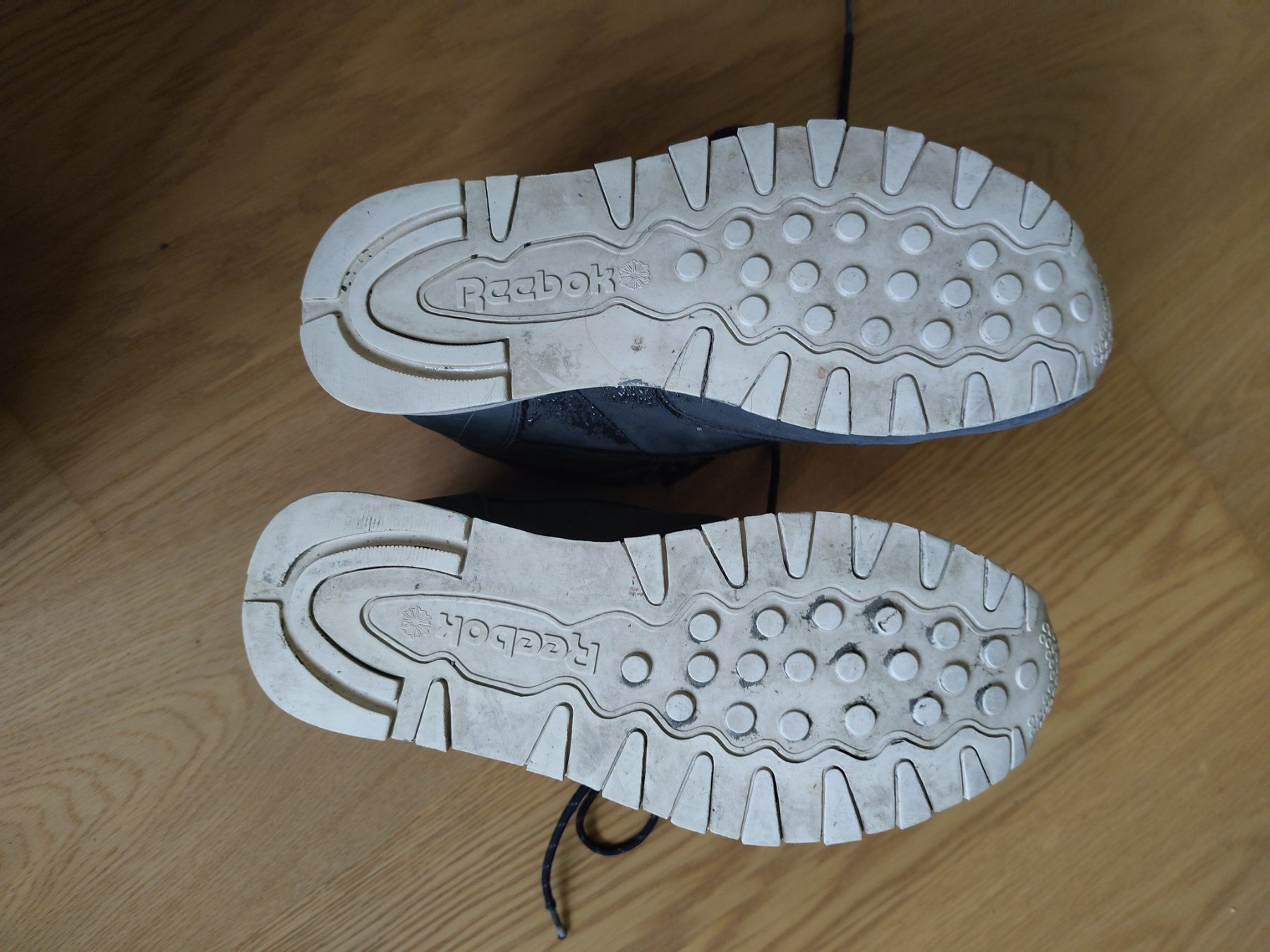 Reebok Scarpe da uomo: Reebok Herrenschuhe, Grösse 42, dunkelblau – Usato da Bern venduto da Cassiopeia-72 4