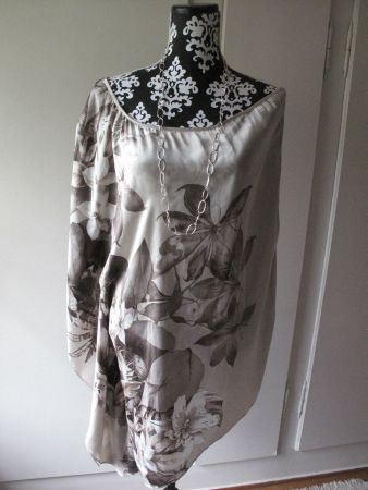 Spezieller leichter Sommer Poncho Porto 5 Fr.