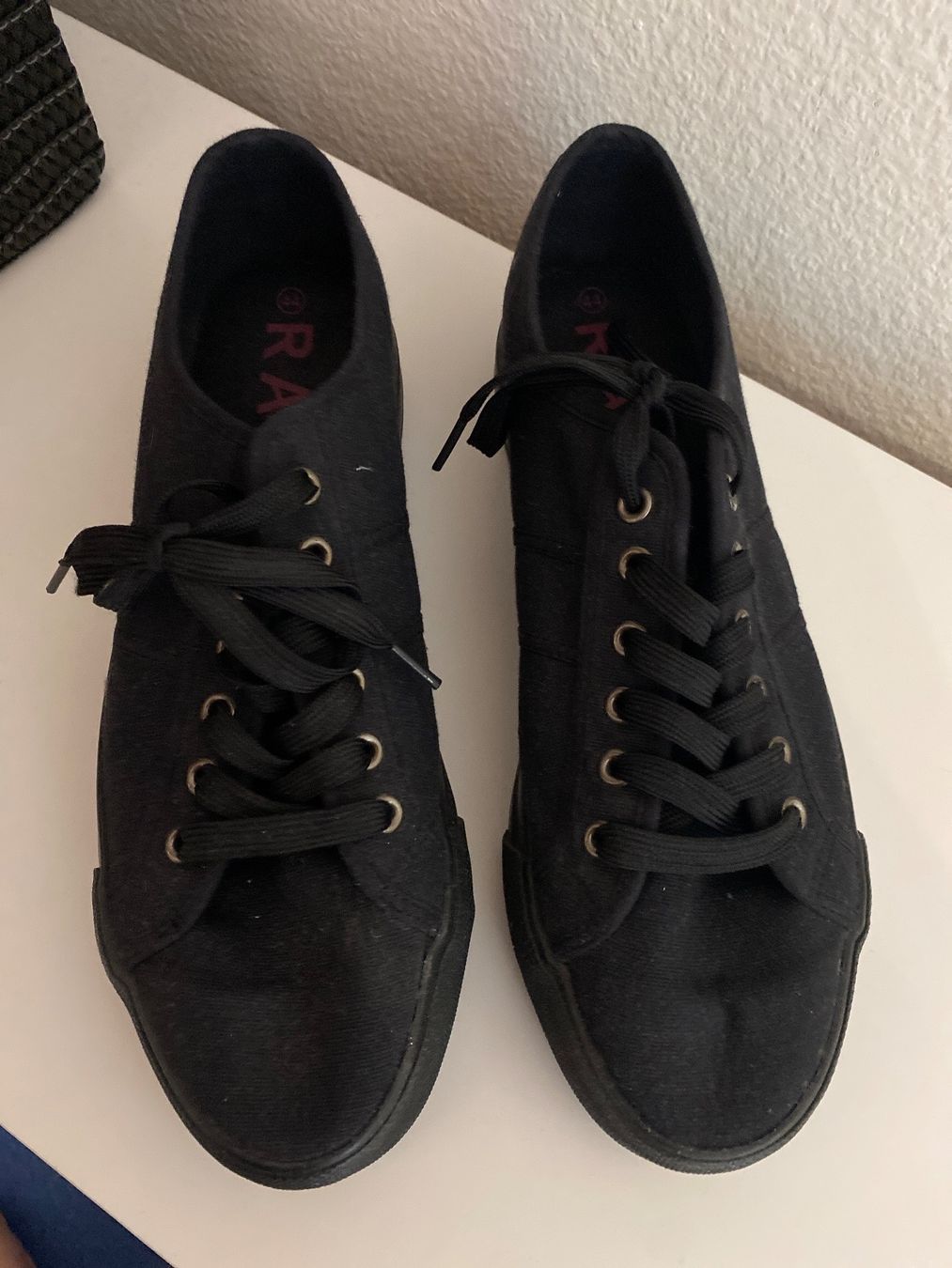 Damenschuhe: Schuhe – Neu (gemäss Beschreibung) aus Gossau ZH von Lavinia07