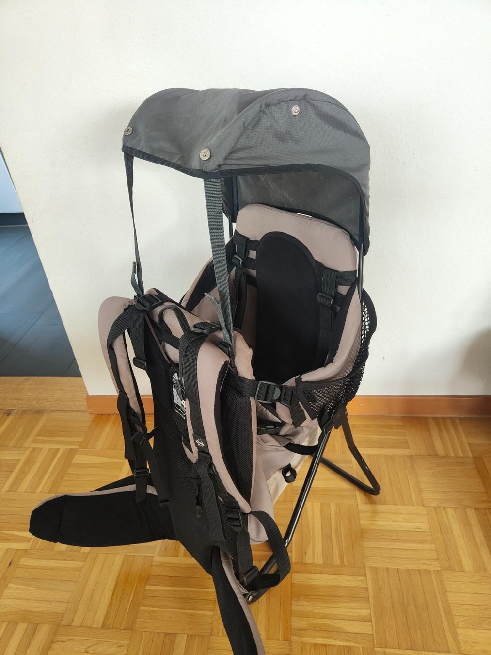 Marsupi portabebè: Kindertrage Lafuma mit Sonnendach – Usato da Sursee venduto da lou19