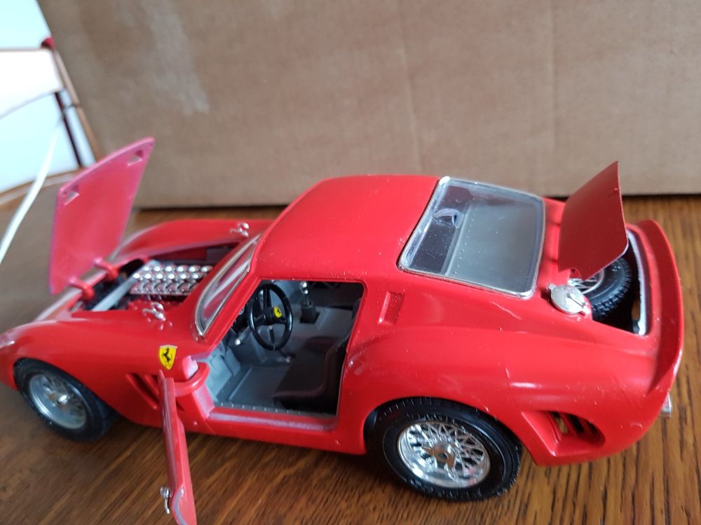 Ferrari 250 GTO 1962 N°96 Rouge – Échelle 1/18 – Burago – Miniature De Collection – Occasion