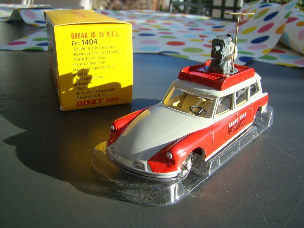 Lot 5 Voitures Miniatures Efsi Toys Citroën DS Break + 4 1/64 Carte Scellée
