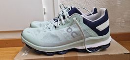 On Cloud X3, Taille 42 (8.5), Neuves, parfaites pour courir!