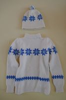 Unikat: Selbst gestrickter warmer (Ski-)Pullover mit Mütze