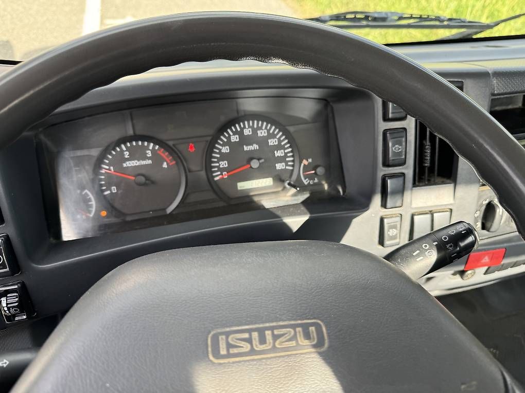 Veicoli commerciali: ISUZU  NLR 85 A – Usato da Giubiasco venduto da aut_zxs6 5
