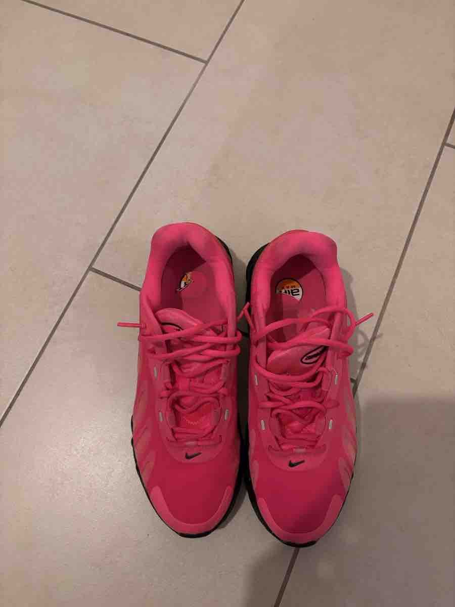 Nike Scarpe da uomo: Nike Air Max DN8 Hyper Pink taille 39 – Usato da Genève venduto da jae_n2pn 2