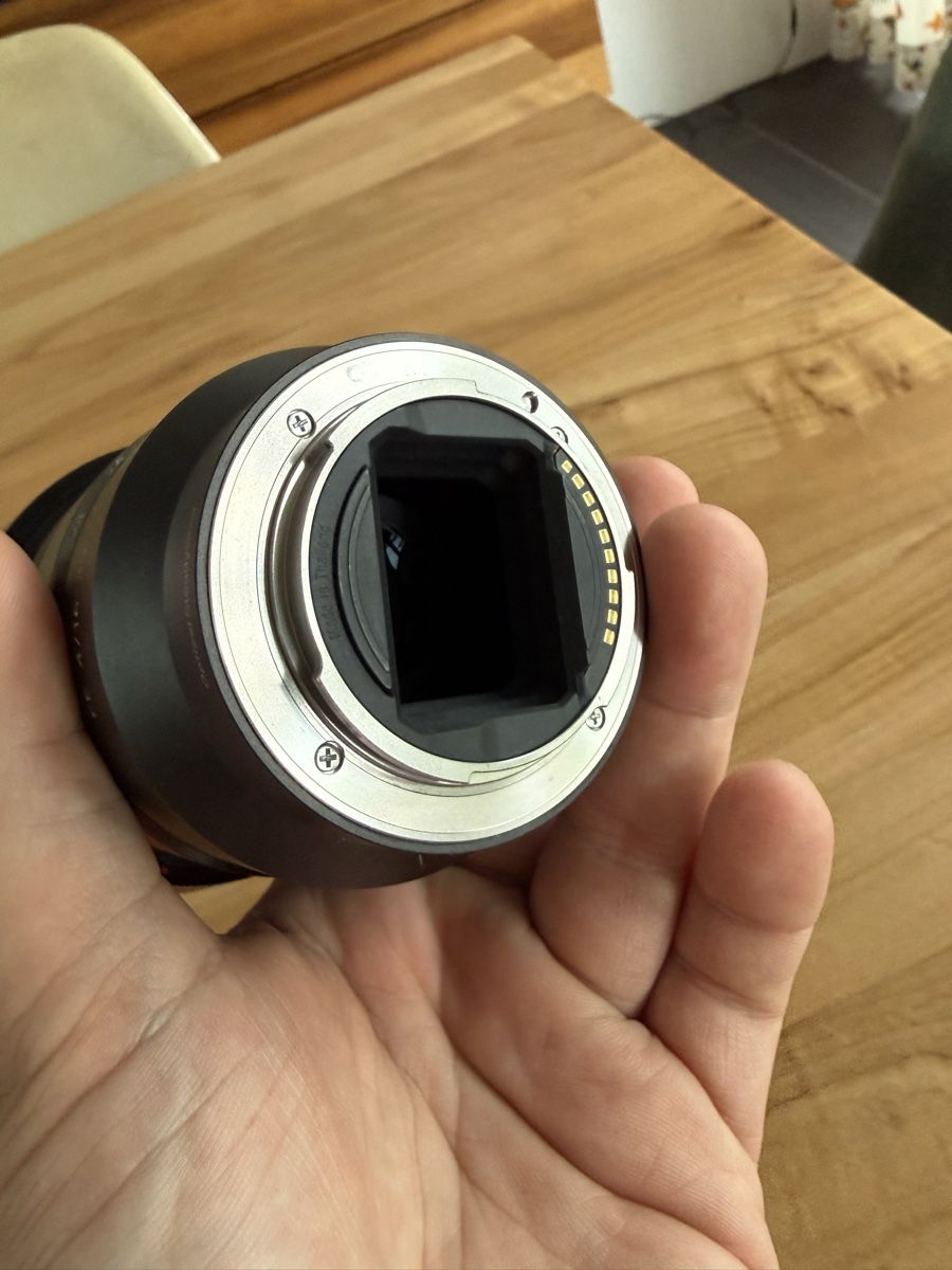 Sony Kamera: Sony Alpha 7 IV – Neu (gemäss Beschreibung) aus Villigen von Smashbam 3