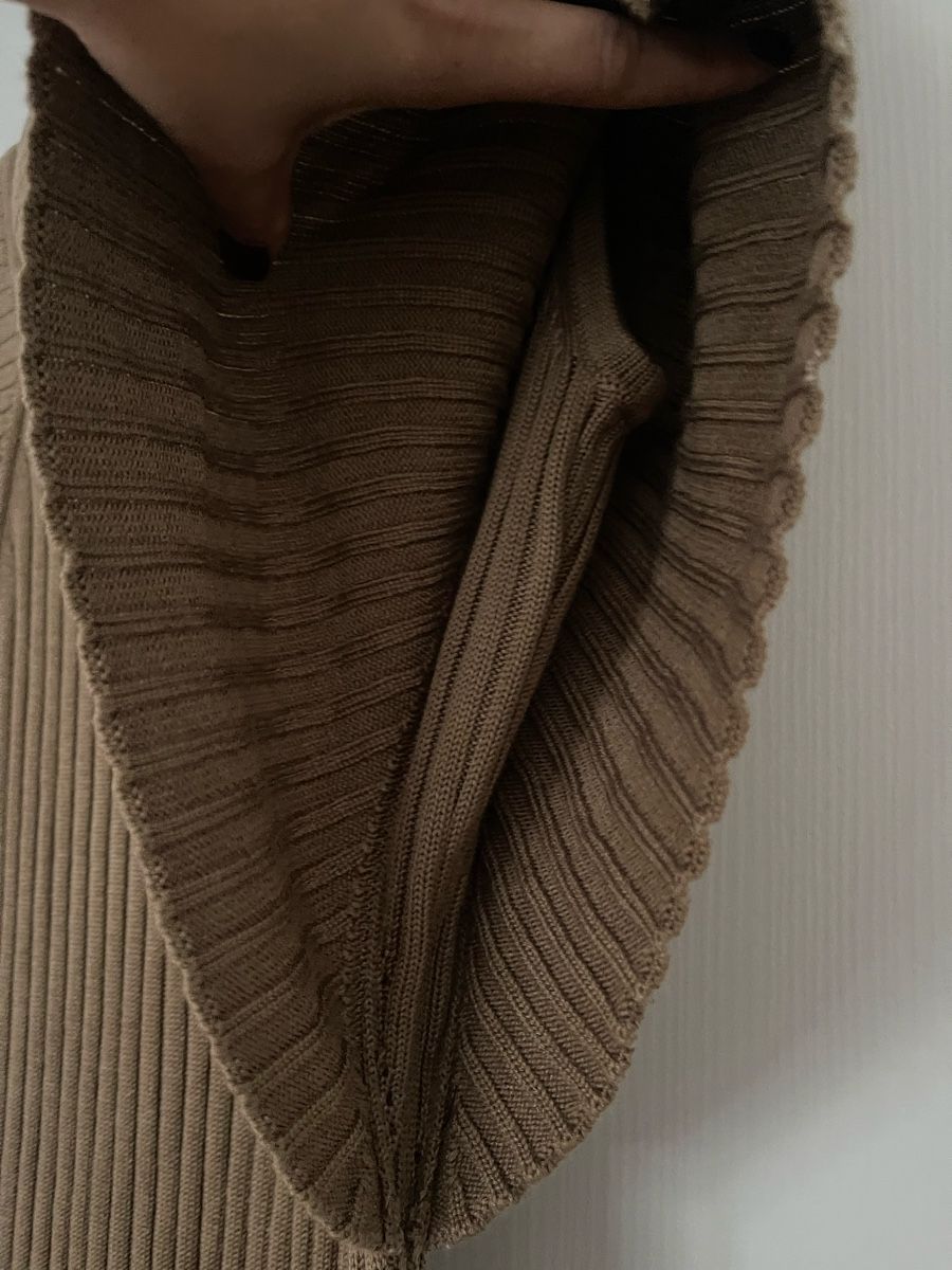 Calvin Klein Vestiti: Brauner Rollkragenpullover,  kleider , damen, gr M – Nuovo (secondo la descrizione) da Wetzikon ZH venduto da man_7mn7 4