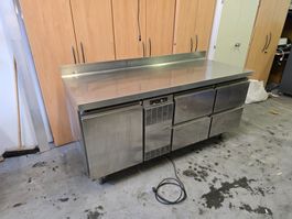 Gastro CNS Kühl/Arbeitstisch 176x70 cm H: 85cm ab 850.-