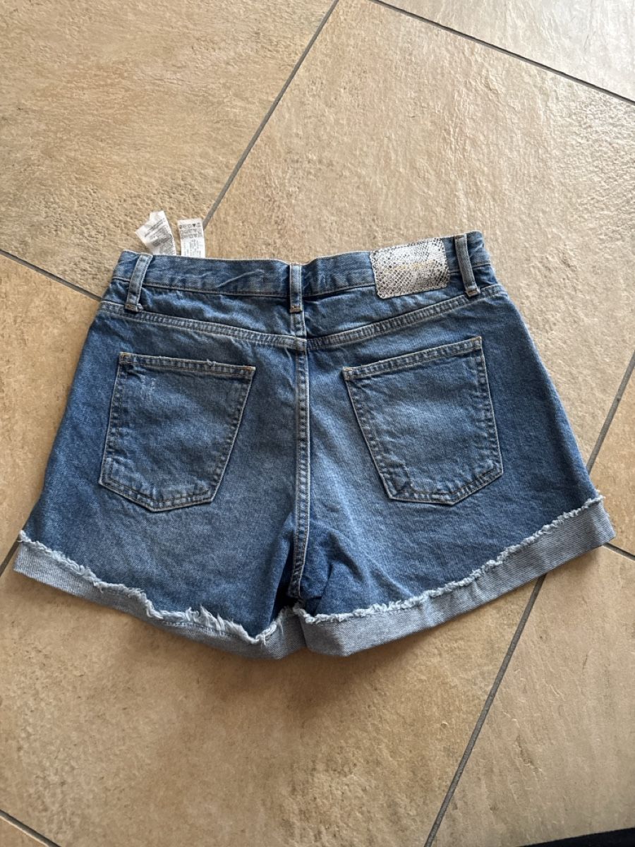 Zara Jeans: Jeans Hot Pants Grösse 38 Zara – Neu (gemäss Beschreibung) aus Otelfingen von Tommy112 2