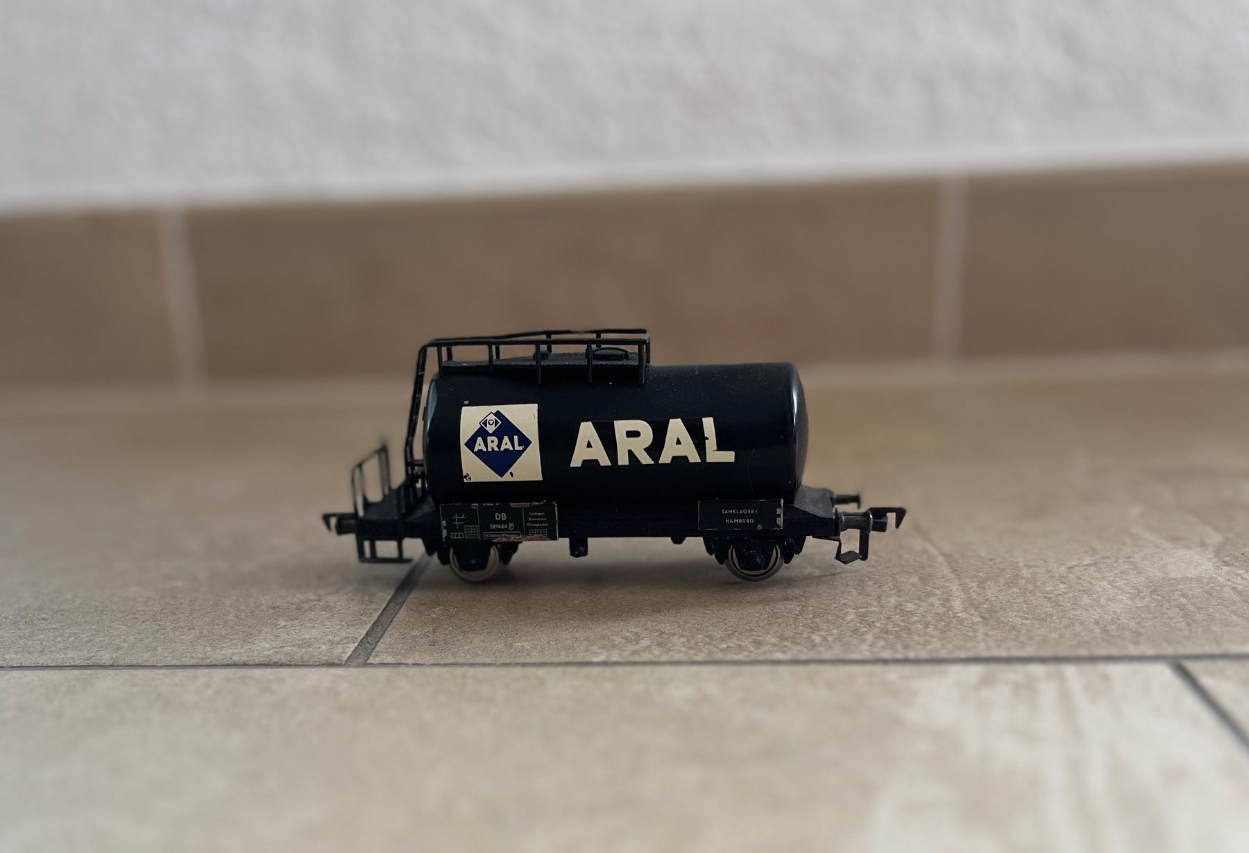 Fleischmann Modelleisenbahnen: Wagon citerne Fleischmann – Gebraucht aus Gampelen von yoa_7t58