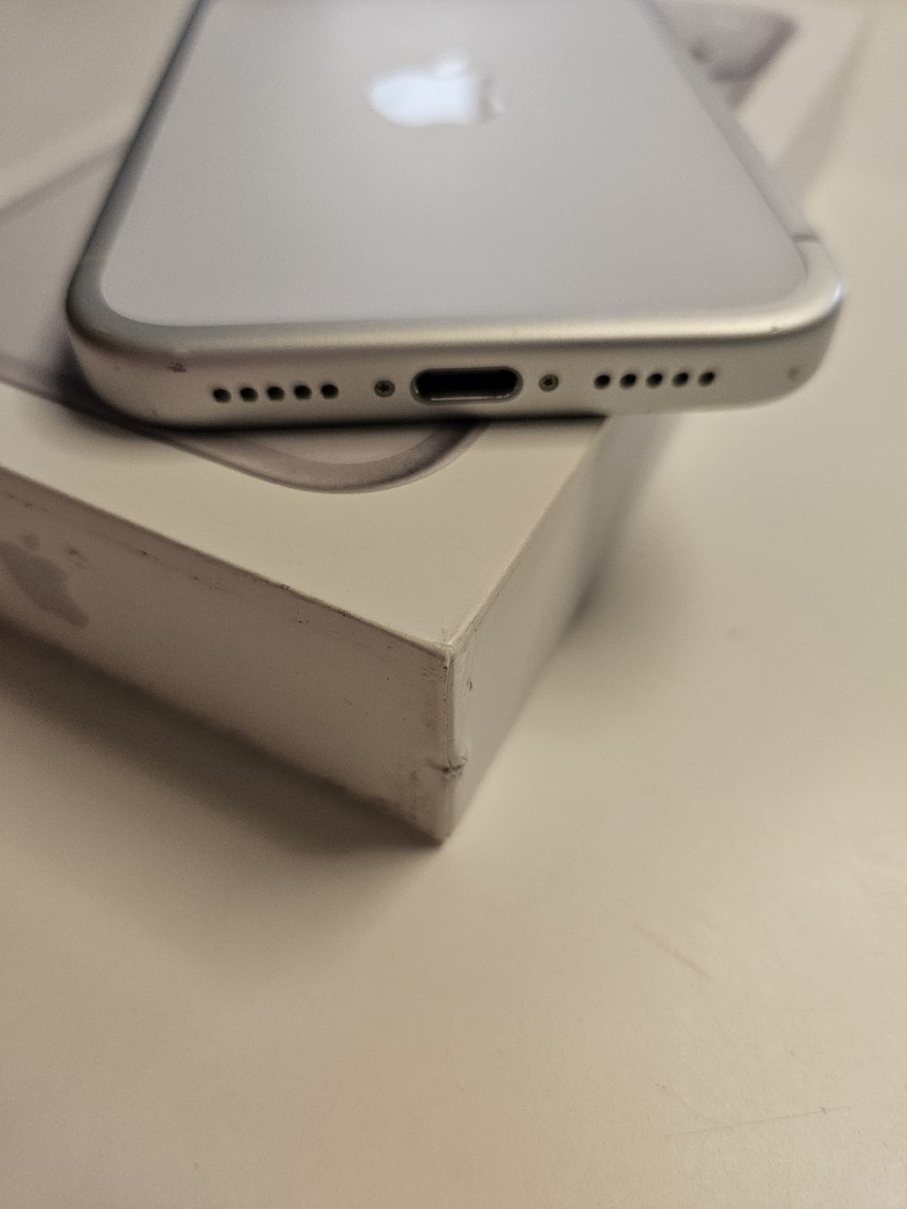Apple Handys / Smartphones: Iphone 17 pro 256gb Silber – Gebraucht aus Küsnacht ZH von designwelt 6