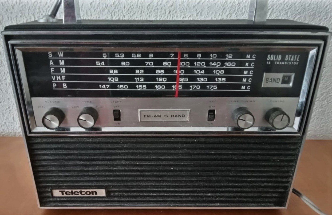 Radio: TELETON - Solid State 15 Transistor FM-AM 5 Band Mod. 136F4 – Usato da Le Locle venduto da PereiraHugo