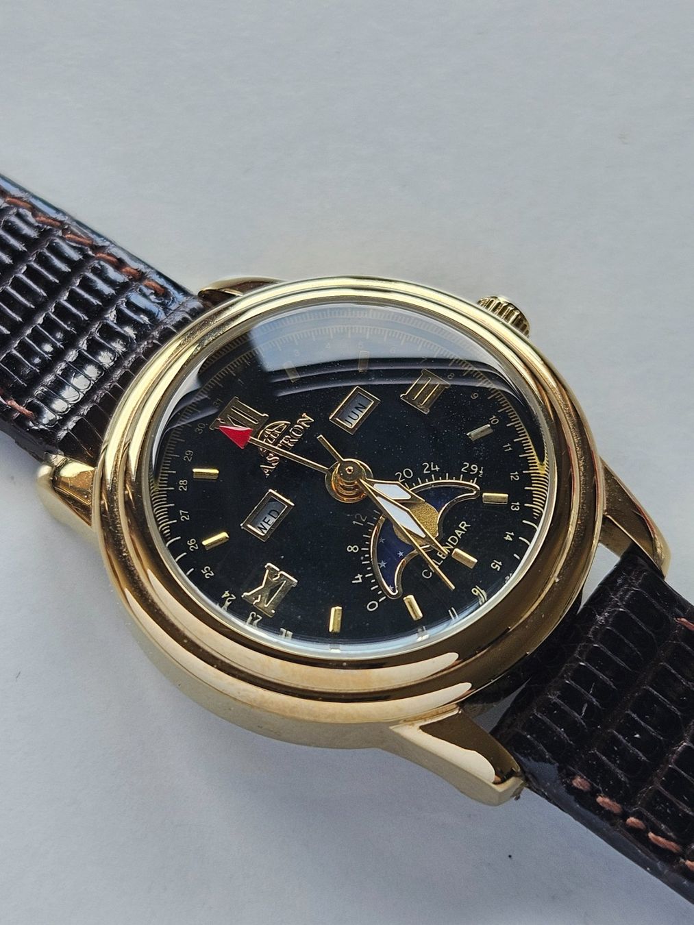 Uhren: 453 Astron Triple Date Mondphasen Quartz – Gebraucht aus Berikon von mmm21 1