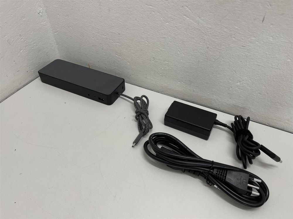 Hewlett Packard Docking station: HP HSA-B005DS Docking Station – Usato da Niederdorf venduto da LeptonAG_Labor