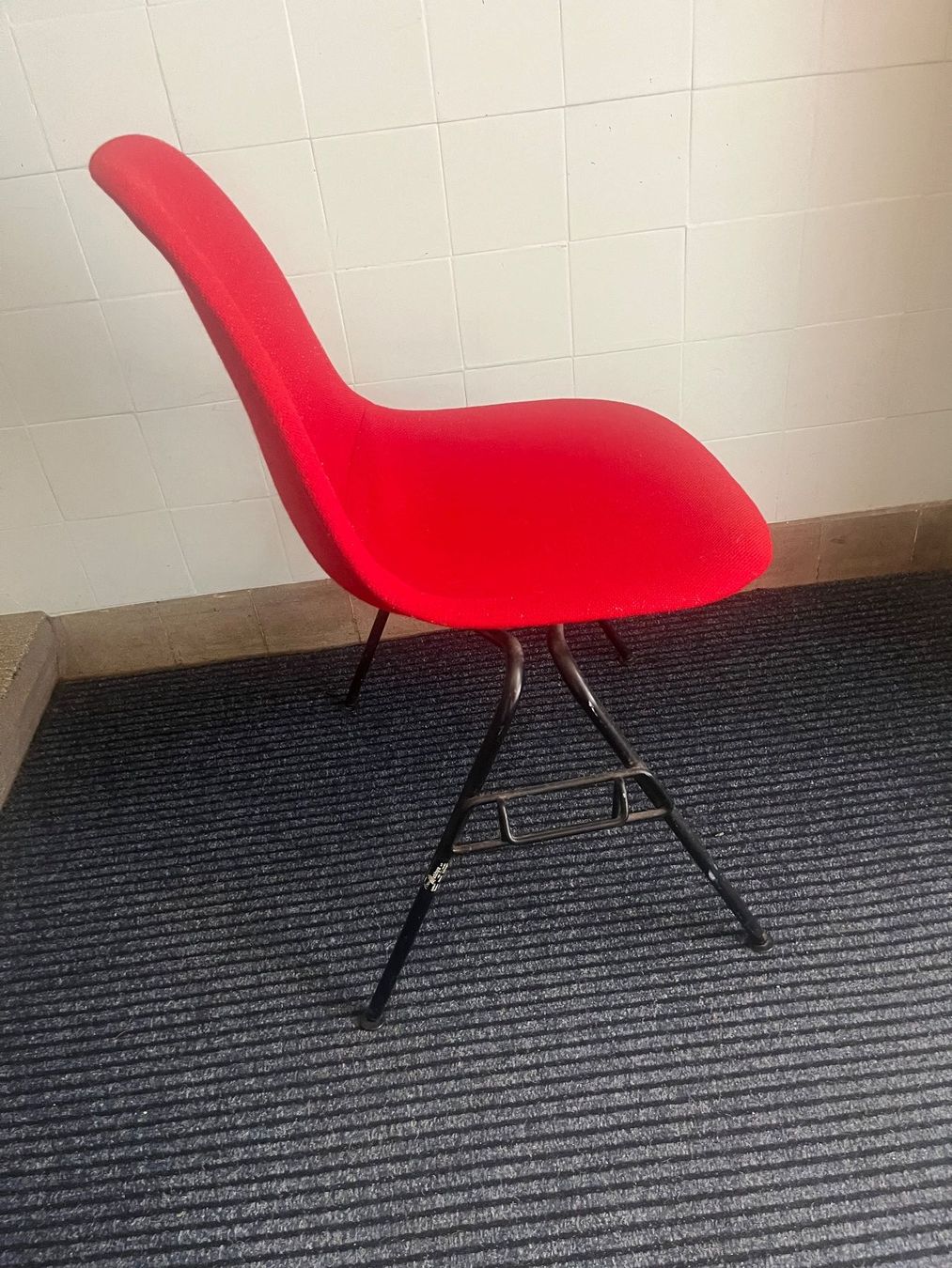 Eames Stühle: Vitra Eams Side Chair – Gebraucht aus Zürich von Luftibus01 3