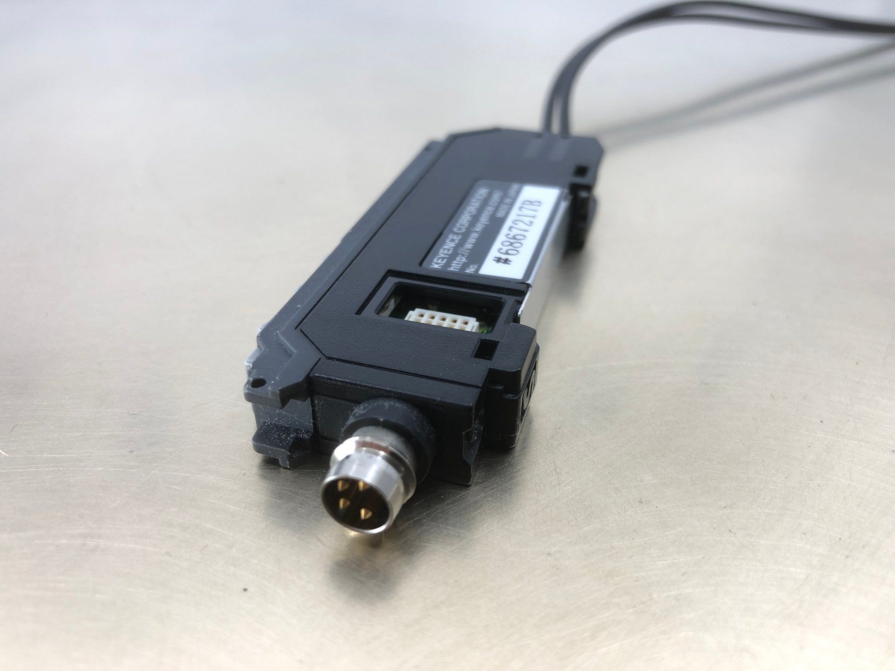 Componenti elettronici: Lichtleiter KEYENCE FS-V31CP & Keyence FU-11 – Usato da Laufenburg venduto da Sirluger 3