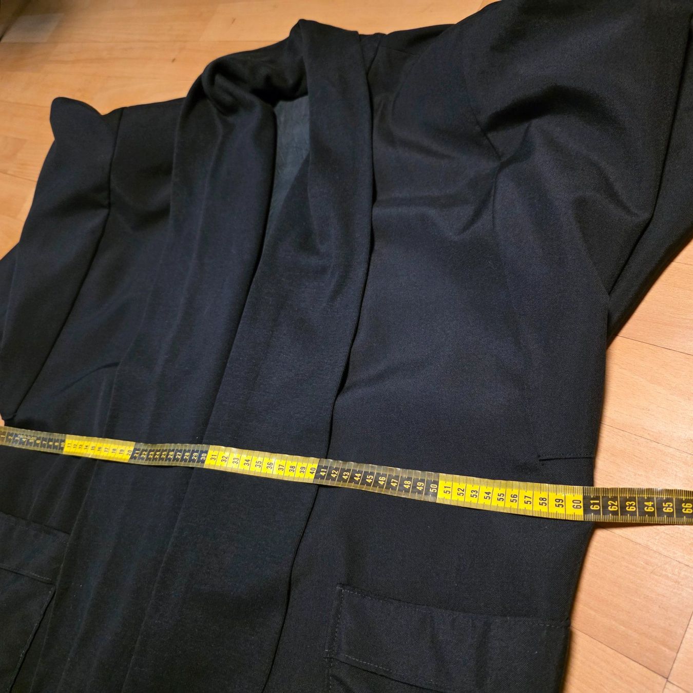 Giacche: Schwarze   Jacke mit Schulterpolstern 2XL – Usato da Wald ZH venduto da CapLux 3