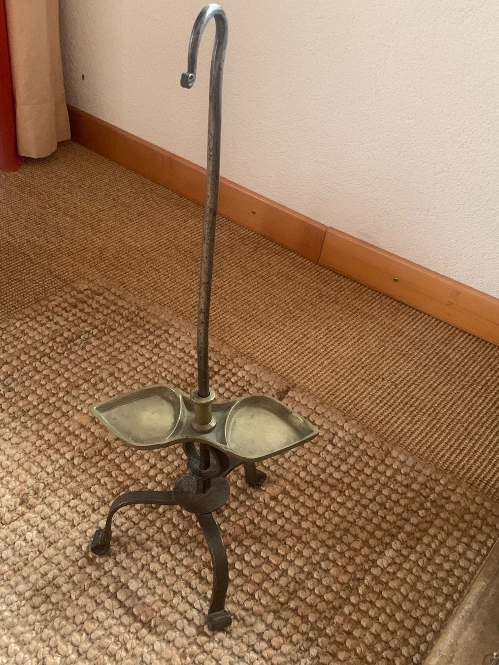 Lampade: Alte Graubünder Talglicht-Lampe – Usato da Bibern SO venduto da wecafra 7