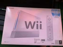 WII console complète + 4 jeux