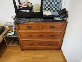 Commode 4 tiroirs en bois clair
