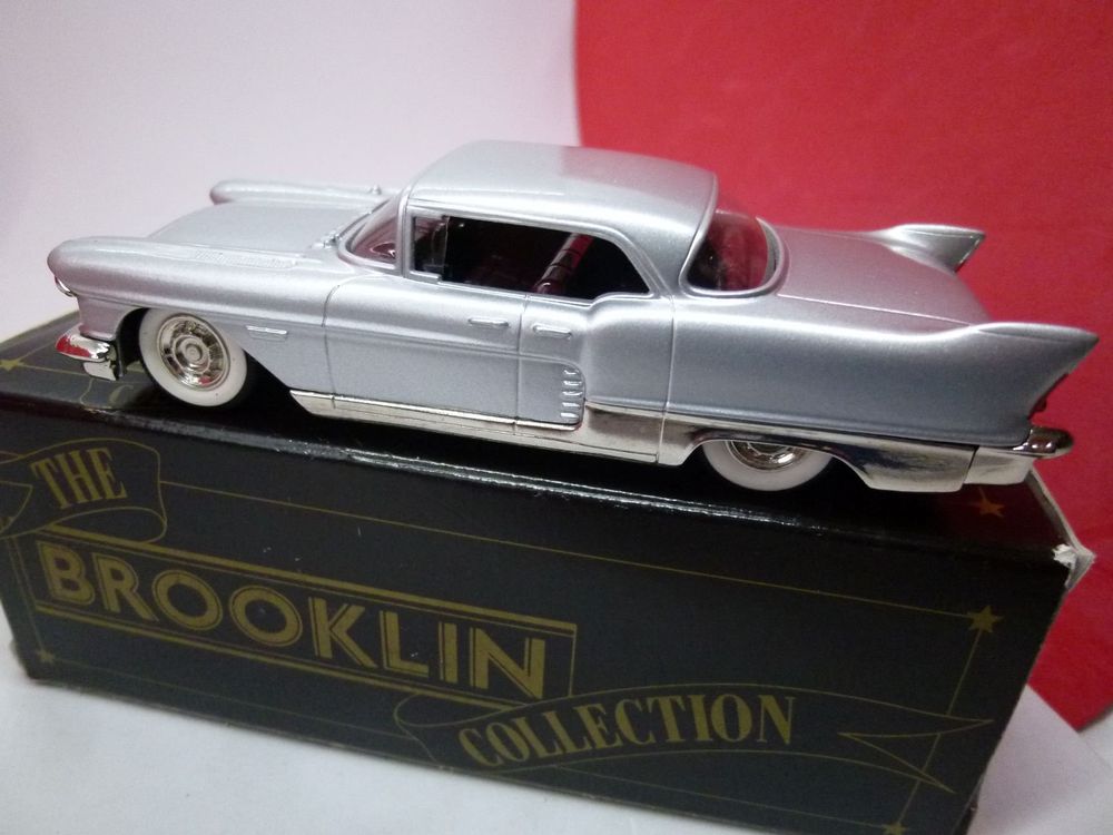 1957 Cadillac Eldorado Brougham - Voitures Americaines par Sylc