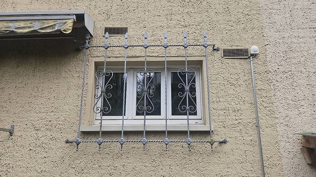 Griglie e Inferriate: Fenstergitter Schmiedeisen – Usato da Winterthur venduto da mme_j58n 3