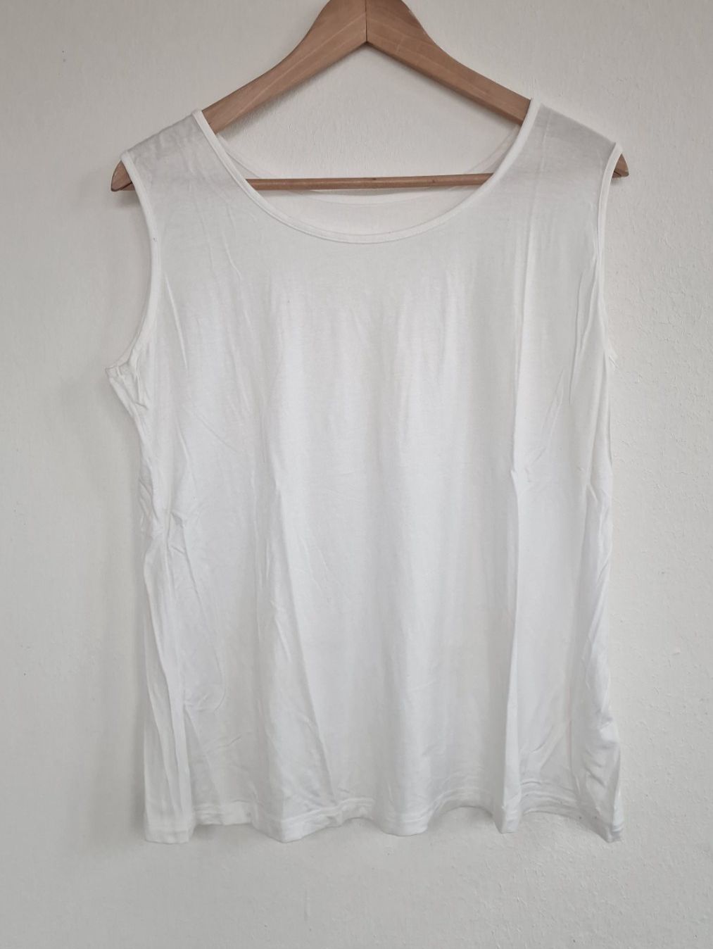 Top: Damen Top Gr. M/L in Weiss – Usato da Hallau venduto da CHACLA